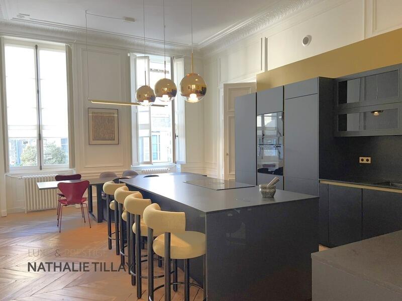 Appartement bourgeois - 175 m² - 5 pièces