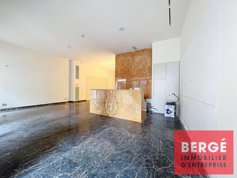 Local commercial - 560 m²
