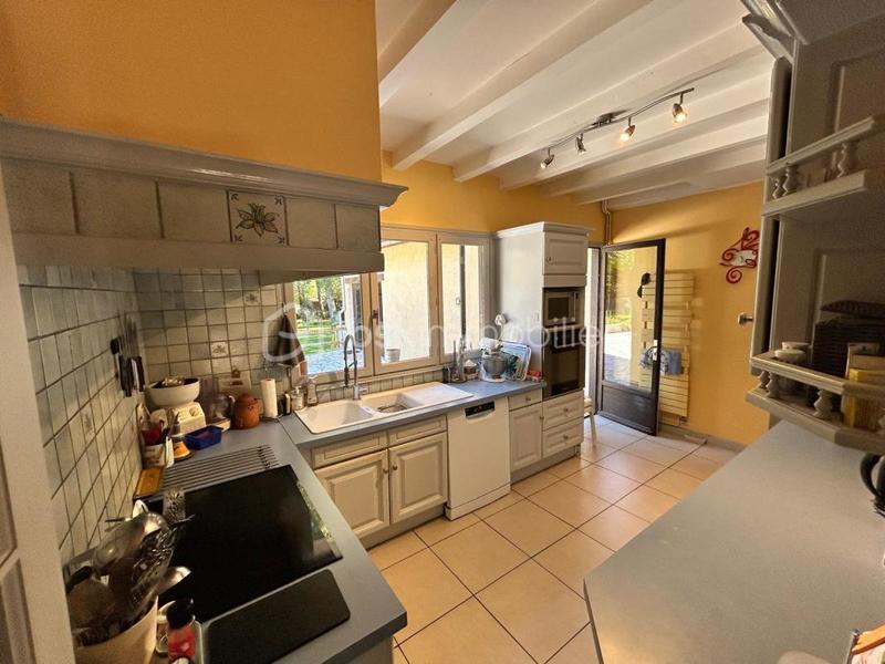 Maison - 208 m² - 6 pièces