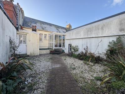 Appartement - 94 m² - 5 pièces