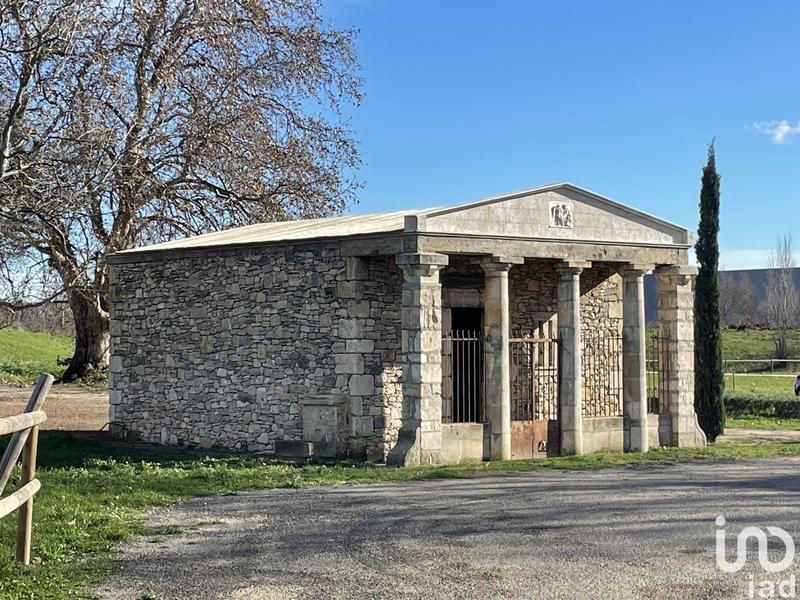 Local commercial - 3 000 m²