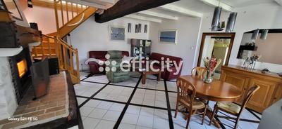 Maison - 144 m² - 7 pièces