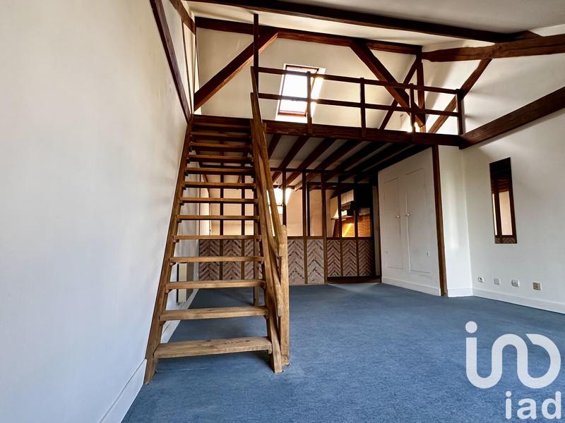 Maison - 429 m² - 11 pièces