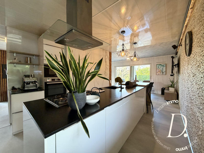 Maison - 170 m² - 5 pièces