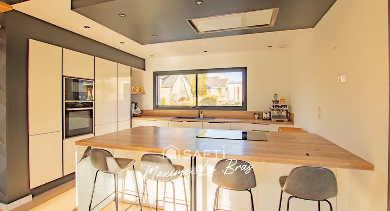 Maison - 163 m² - 6 pièces