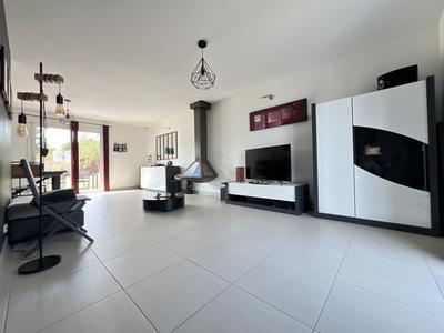 Maison - 162 m² - 6 pièces