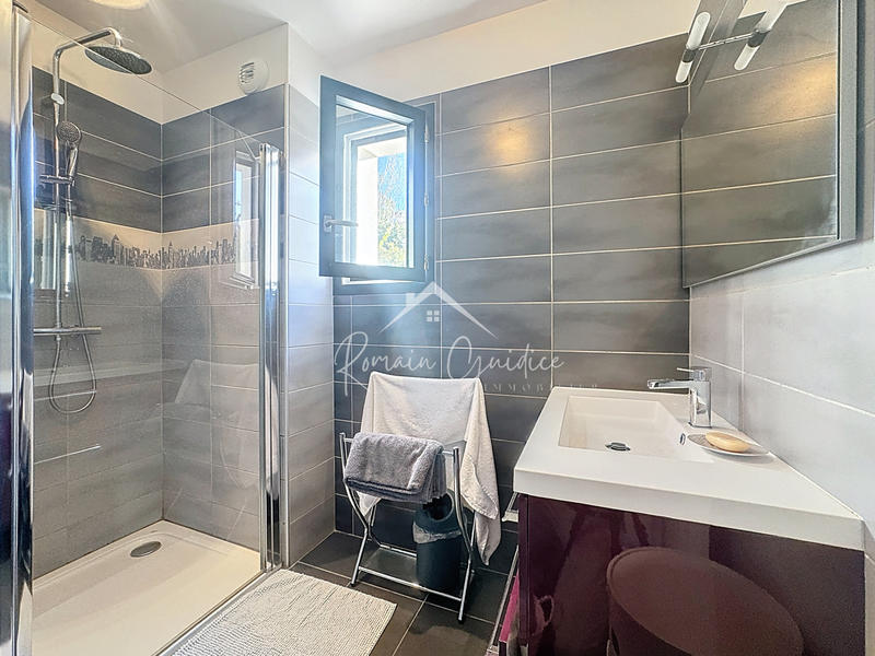 Villa - 150 m² - 6 pièces