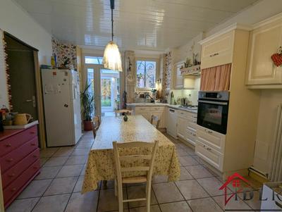 Propriété - 155 m² - 6 pièces