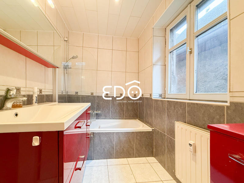 Appartement - 84 m² - 5 pièces