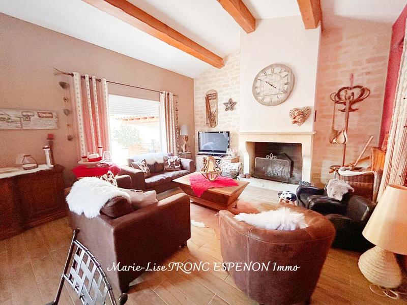 Maison - 210 m² - 8 pièces