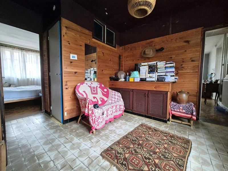 Maison - 256 m² - 8 pièces