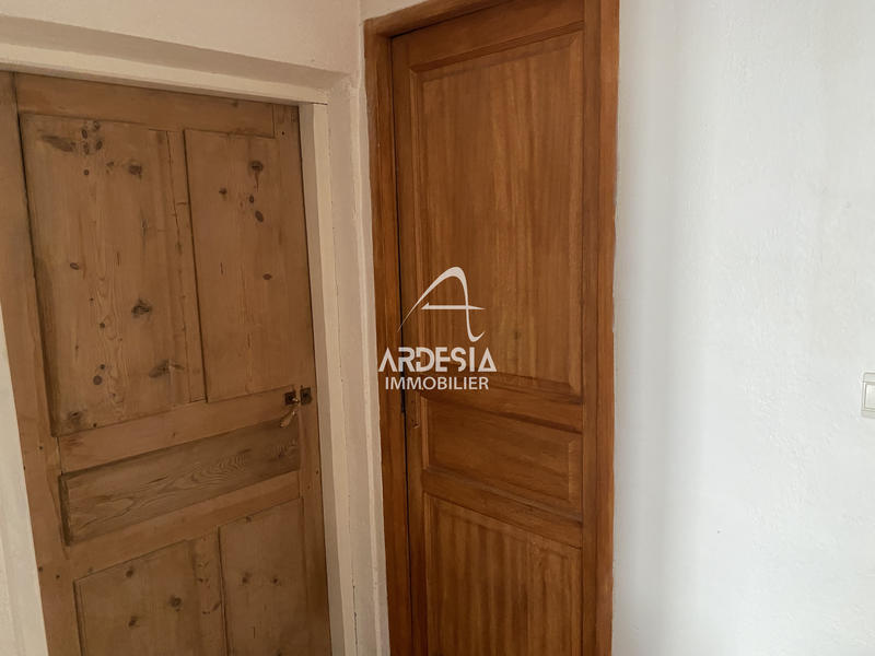 Maison - 180 m² - 9 pièces