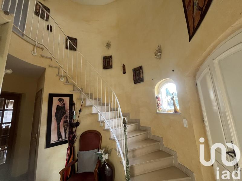 Maison - 200 m² - 7 pièces