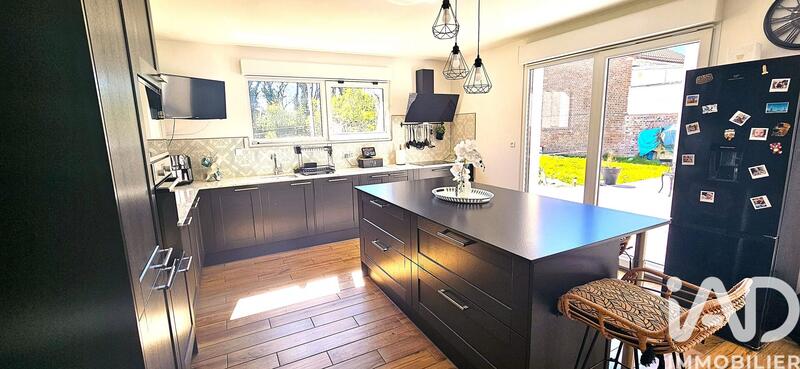 Maison - 127 m² - 5 pièces