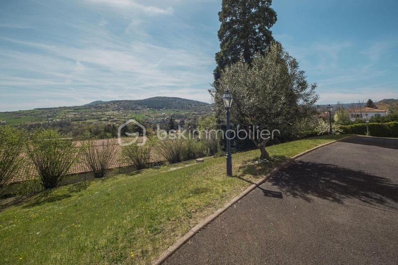 Villa - 280 m² - 10 pièces