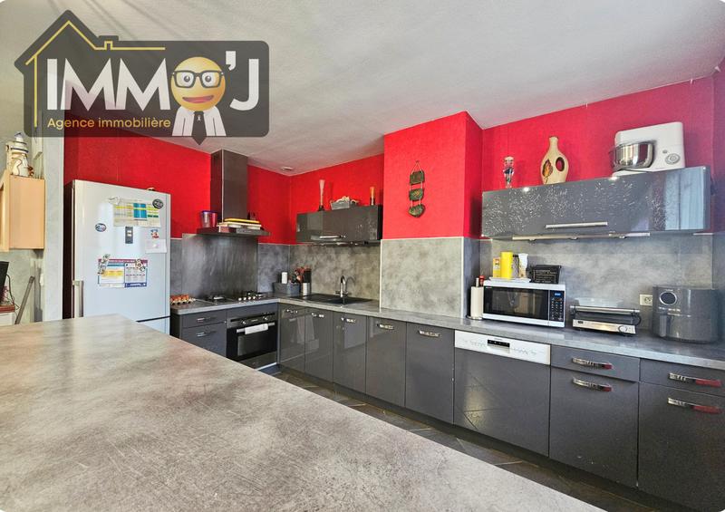 Maison - 88 m² - 5 pièces