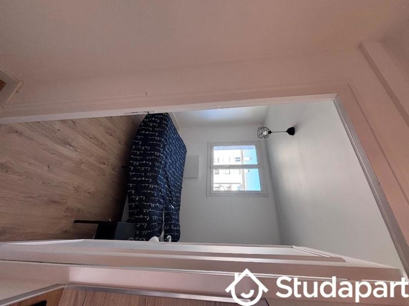 Chambre - 11 m² - 1 pièce