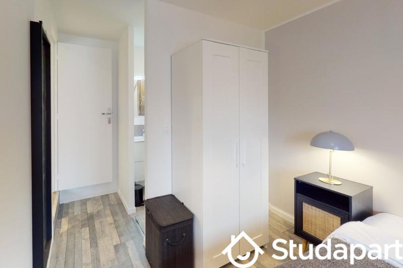 Chambre - 12 m² - 1 pièce