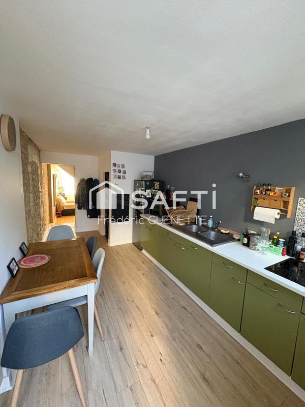 Maison - 96 m² - 6 pièces