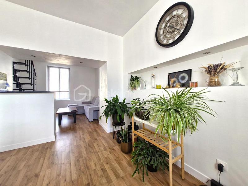 Immeuble - 303 m² - 12 pièces