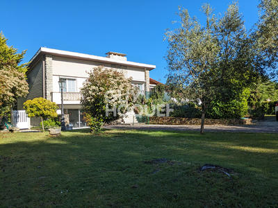 Maison - 190 m² - 5 pièces