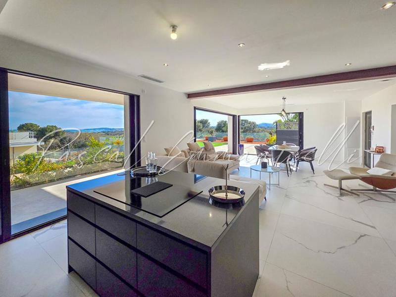 Appartement - 137 m² - 4 pièces