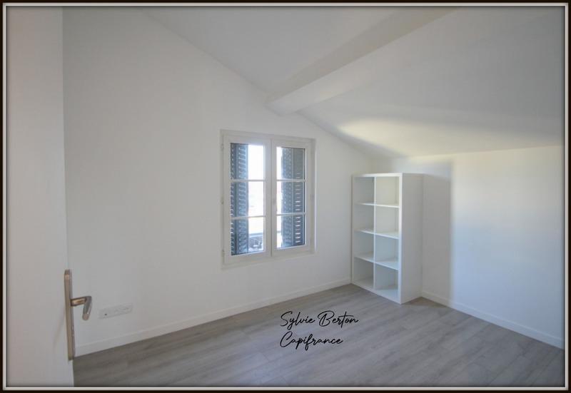 Bureau - 13 m² - 1 pièce