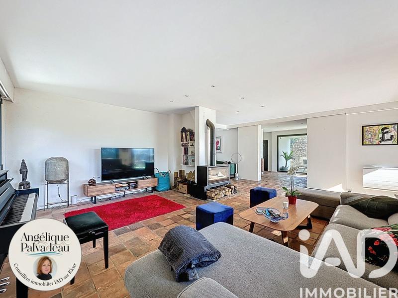 Maison - 242 m² - 8 pièces