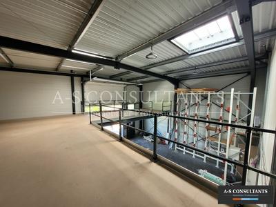 Local d'activité / Entrepôt - 484 m²