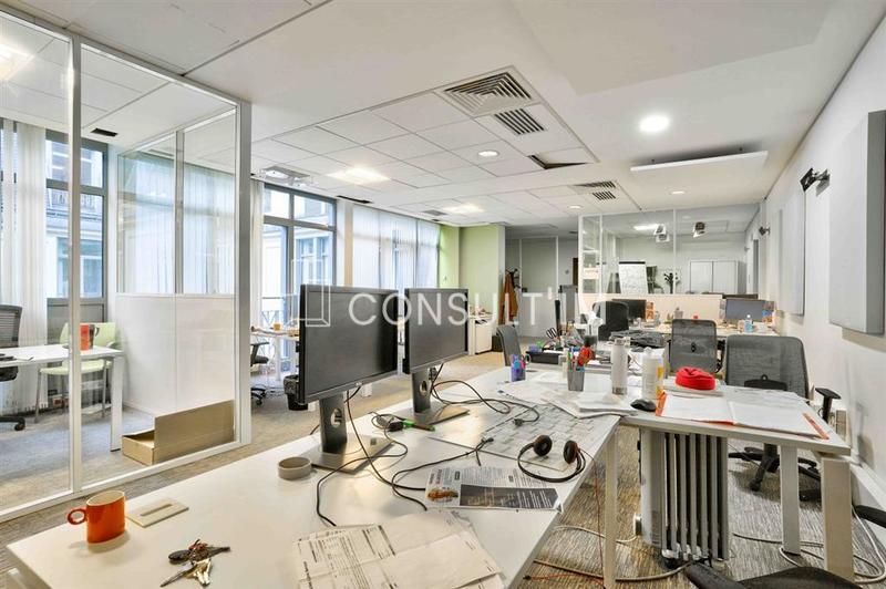 Bureau - 712 m²