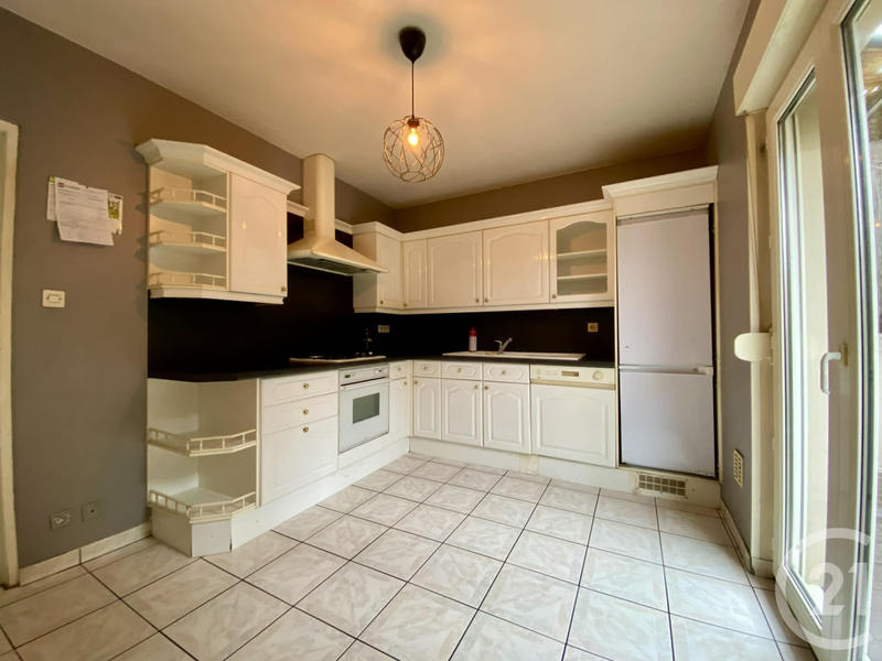 Appartement - 75 m² - 4 pièces