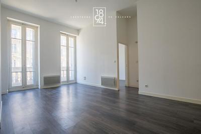 Appartement - 79 m² - 4 pièces
