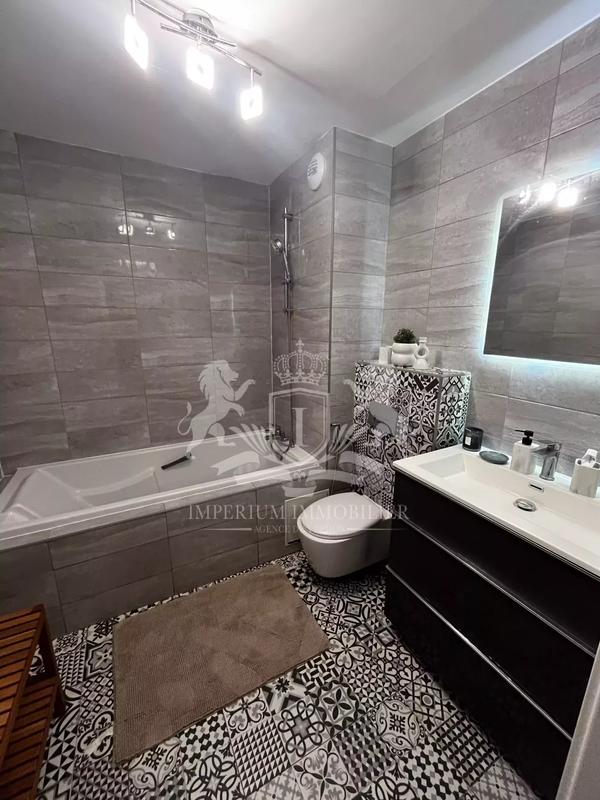 Maison - 92 m² - 6 pièces