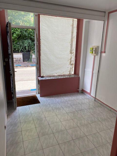 Local commercial - 20 m² - 2 pièces
