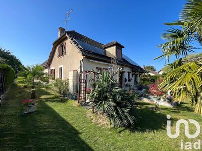 Maison - 179 m² - 8 pièces