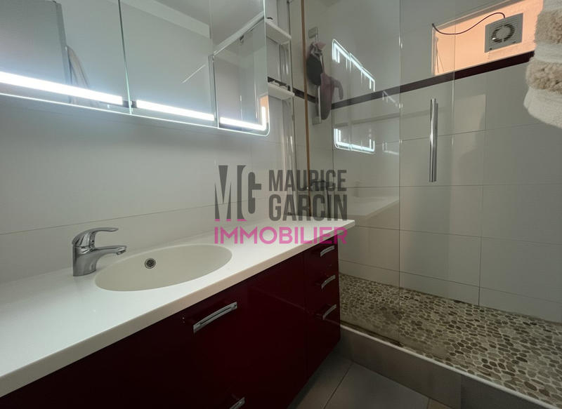 Appartement - 85 m² - 4 pièces