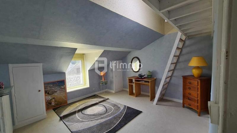 Pavillon - 200 m² - 10 pièces