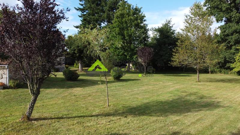 Propriété - 215 m² - 7 pièces