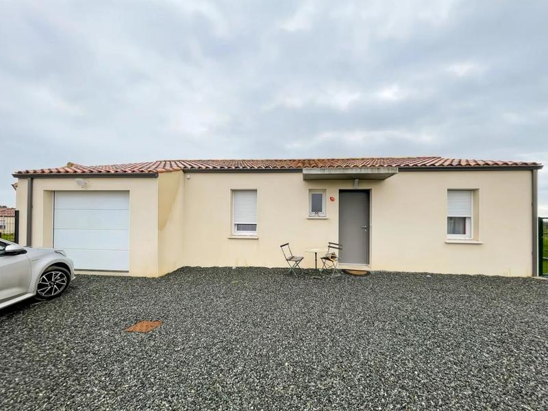 Maison - 105 m² - 4 pièces