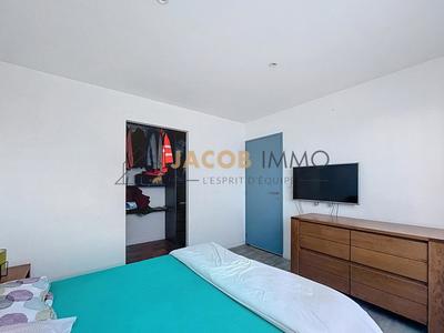 Maison - 94 m² - 4 pièces