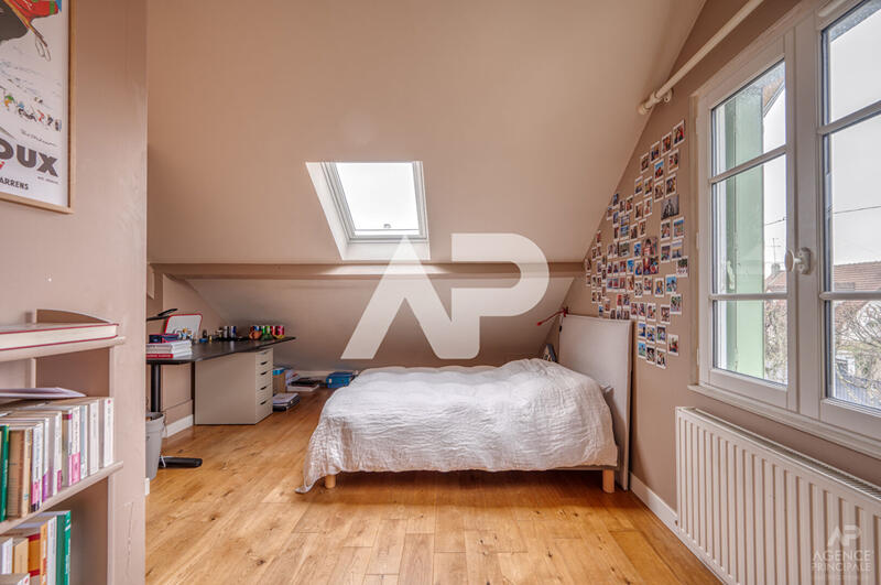 Maison - 150 m² - 7 pièces