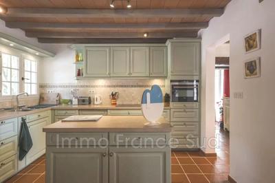 Villa - 333 m² - 10 pièces