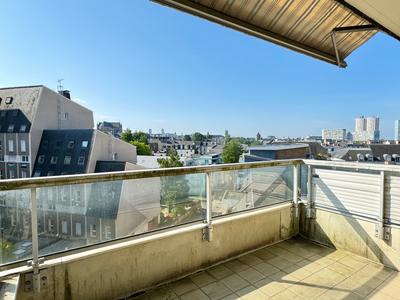 Appartement - 137 m² - 6 pièces