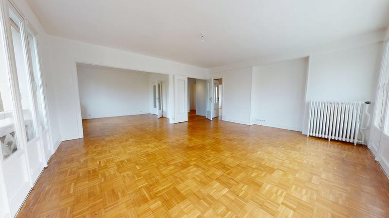 Appartement - 144 m² - 5 pièces