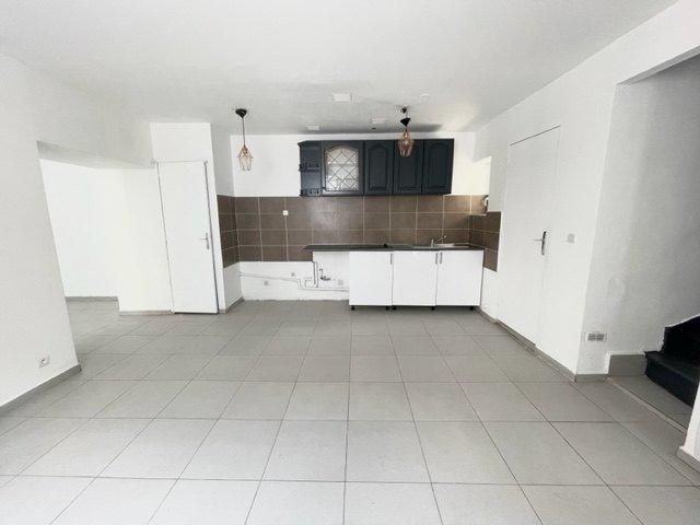 Maison - 87 m² - 5 pièces