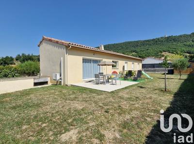 Maison - 99 m² - 6 pièces