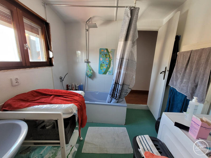 Maison - 92 m² - 4 pièces