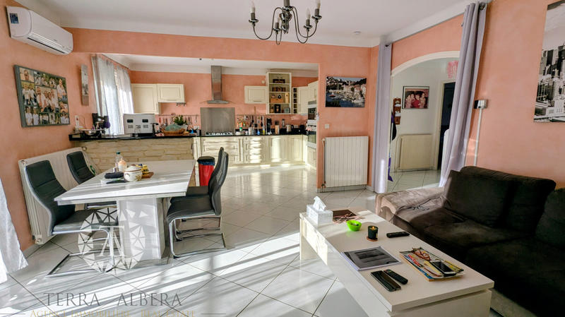 Villa - 154 m² - 5 pièces