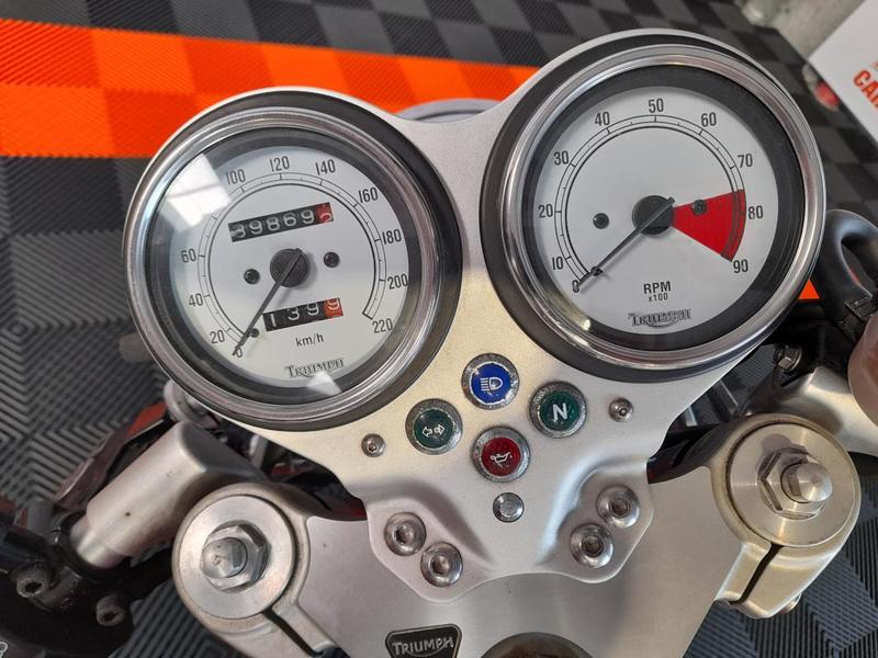 Triumph Thruxton Cafè racer