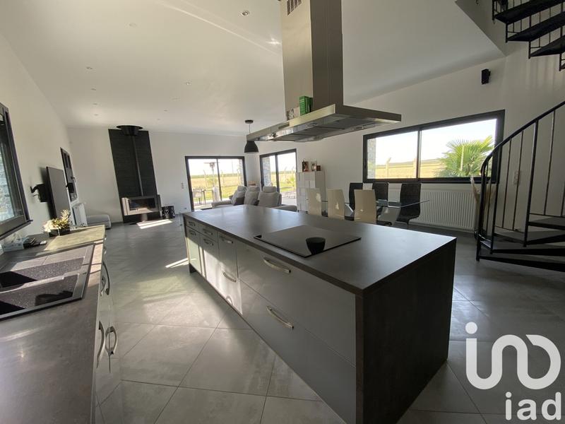 Maison - 140 m² - 5 pièces